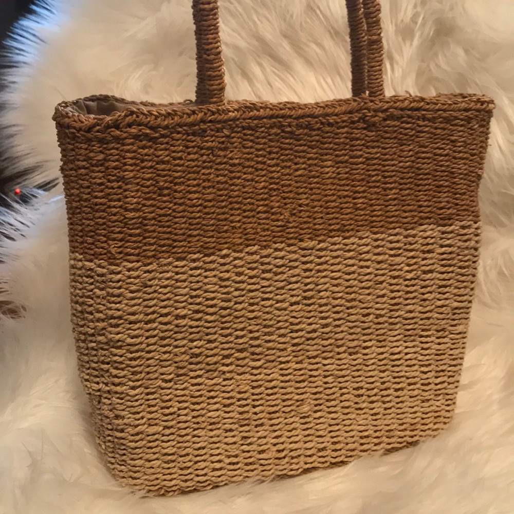 Two toned straw bag